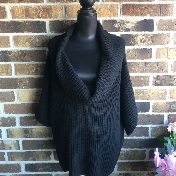 EXPRESS CHUNKY KNIT OVERSIZED CROPPED SWEATER Black - Picture 5 of 7